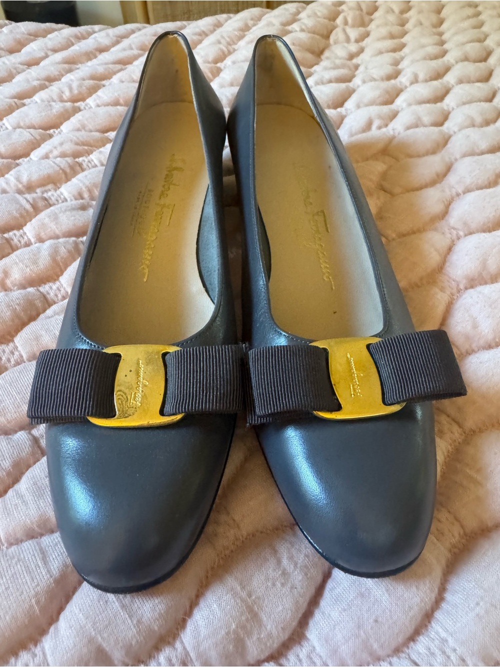 Ferragamo bow kitten heel shoes